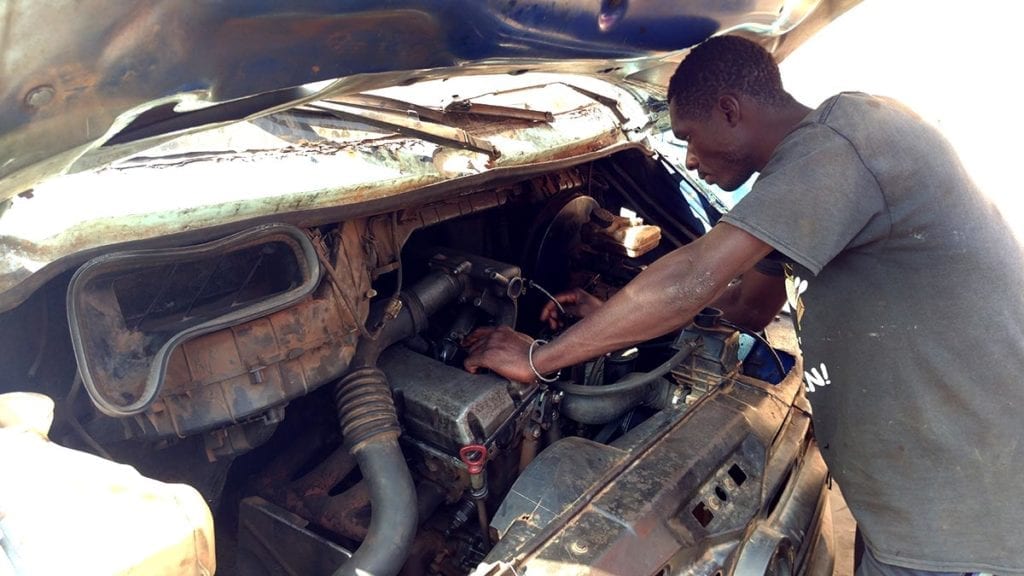 WAVS Graduate Auto Mechanics