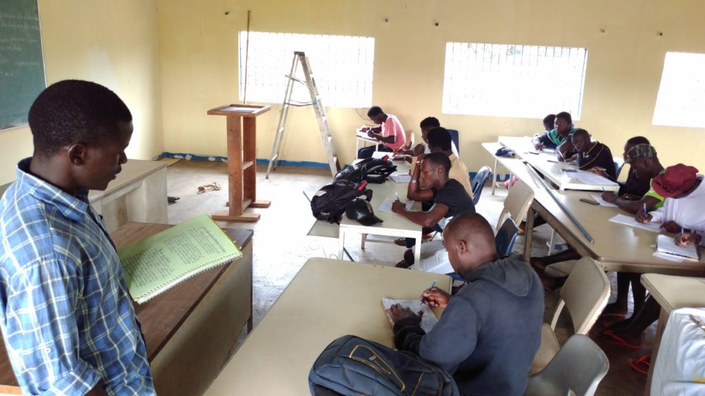 welding students start with welding theory in the class